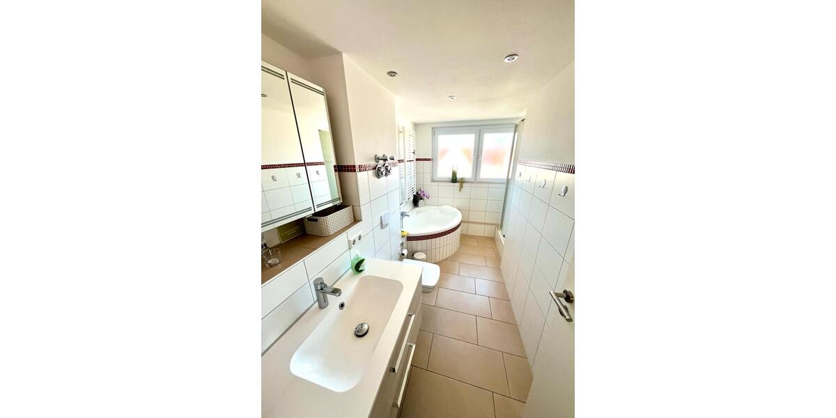 Maisonettenwohnung Neuhausen auf den Fildern - 4.5 Zimmer, 94 m&sup2;, 465.000&euro; | Angebot:26701463