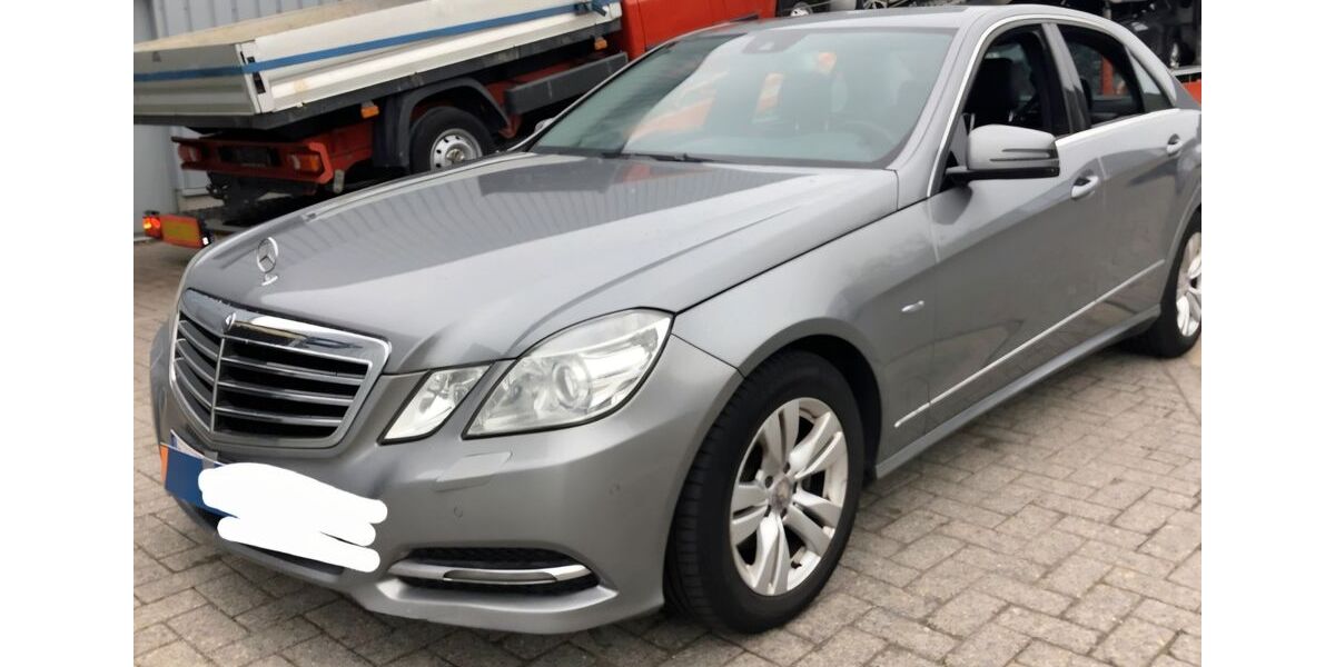Mercedes-Benz E 220 292.000 km 7.000 &euro; Esslingen 73730