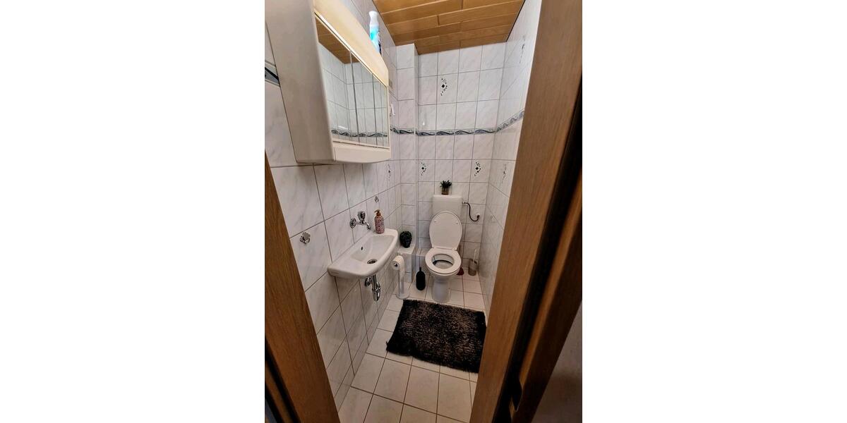 Erdgeschoßwohnung Ditzingen - 3 Zimmer, 79 m&sup2;, 1.200&euro; | Angebot:25760624