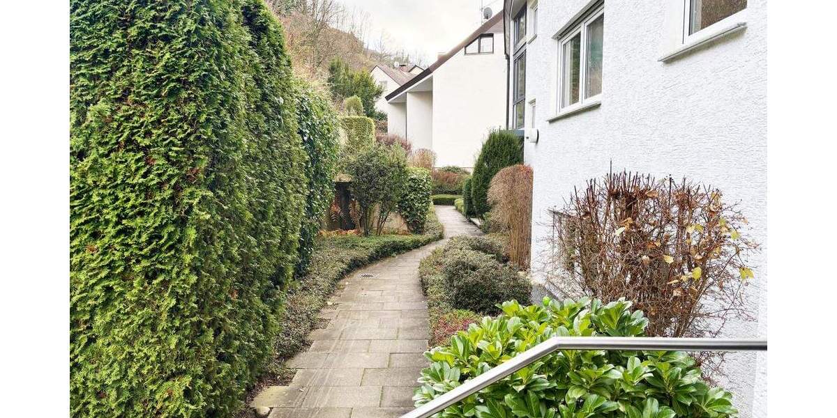 Etagenwohnung Stuttgart Feuerbach - 3 Zimmer, 62 m&sup2;, 270.000&euro; | Angebot:25704677