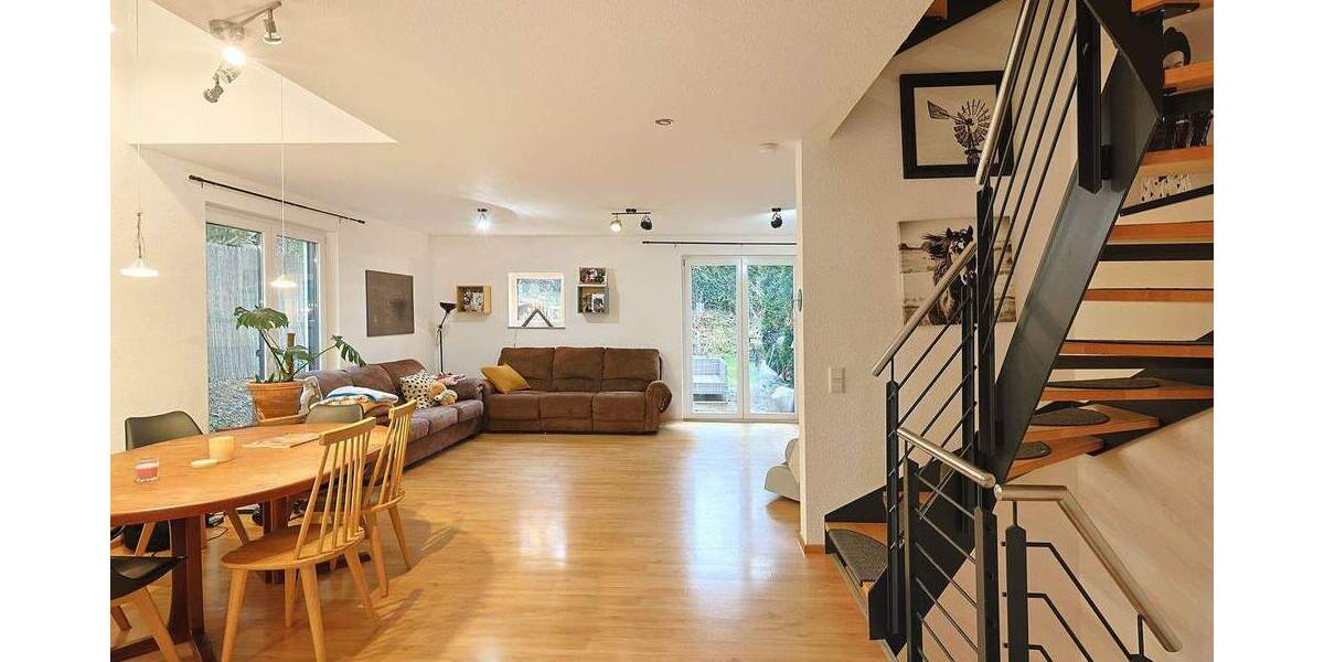 Doppelhaushälfte Waldenbuch - 5 Zimmer, 151 m&sup2;, 700.000&euro; | Angebot:25845921