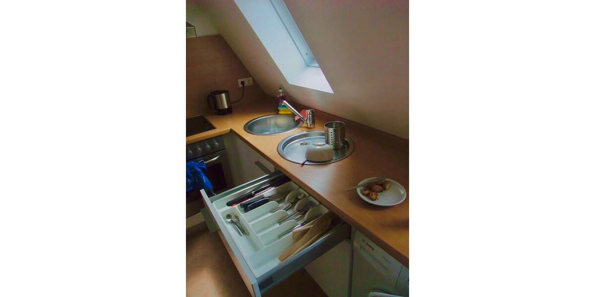 Dachgeschoßwohnung Stuttgart Stuttgart-Süd - 2 Zimmer, 40 m&sup2;, 865&euro; | Angebot:24600187