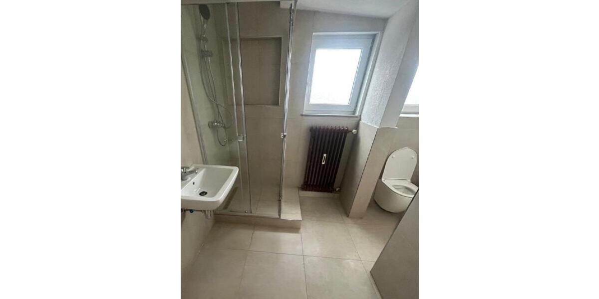 Etagenwohnung Esslingen am Neckar Pliensauvorstadt - 5 Zimmer, 92 m&sup2;, 425&euro; | Angebot:25957095