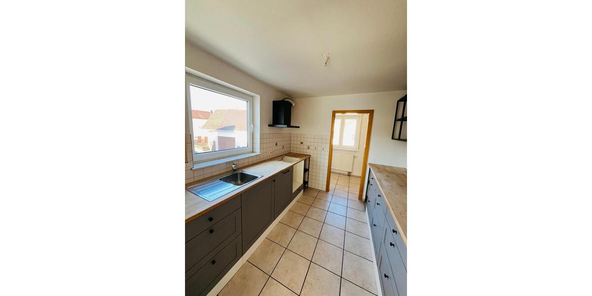 Etagenwohnung Bissingen an der Teck - 4 Zimmer, 99 m&sup2;, 1.060&euro; | Angebot:24817765