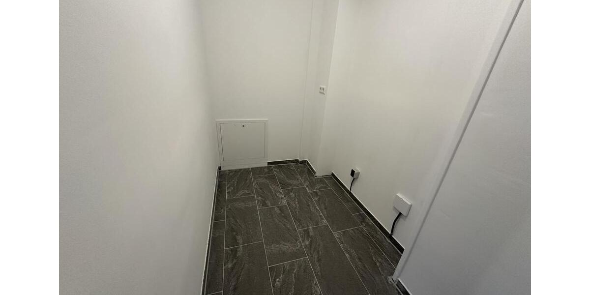 Gewerbeobjekt Esslingen am Neckar Oberesslingen - 650&euro; | Angebot:25300571