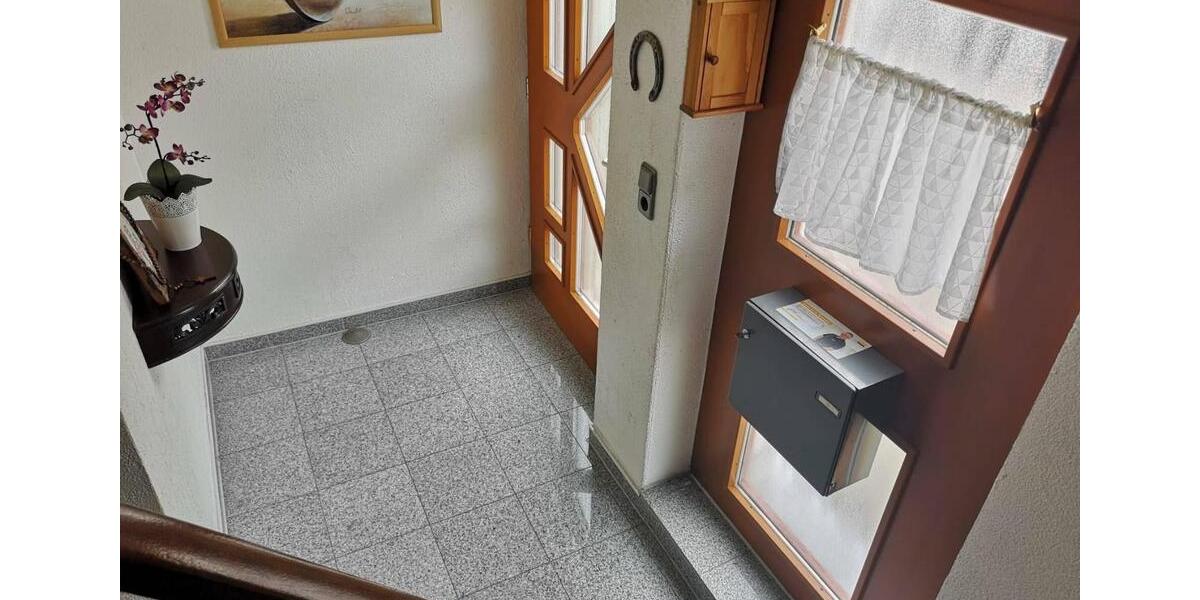 Reihenhaus Remseck am Neckar - 6 Zimmer, 180 m&sup2;, 600.000&euro; | Angebot:26052005