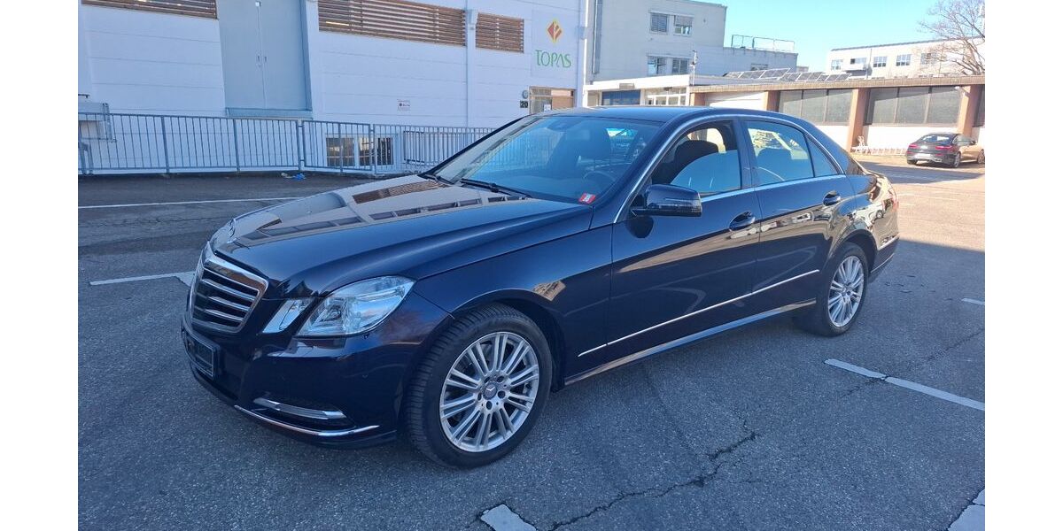 Mercedes-Benz E 300 183.000 km 12.800 &euro; Kernen i. r 71394