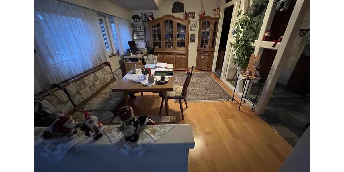 Erdgeschoßwohnung Weilheim an der Teck - 3.5 Zimmer, 87 m&sup2;, 1.030&euro; | Angebot:25792393
