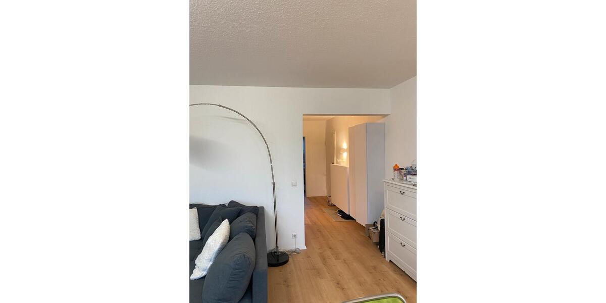 Etagenwohnung Kornwestheim - 2.5 Zimmer, 88 m&sup2;, 1.290&euro; | Angebot:25611452