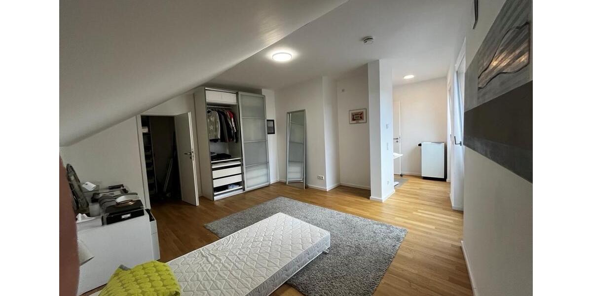 Dachgeschoßwohnung Ludwigsburg Pflugfelden - 2 Zimmer, 79 m&sup2;, 542.000&euro; | Angebot:24816037