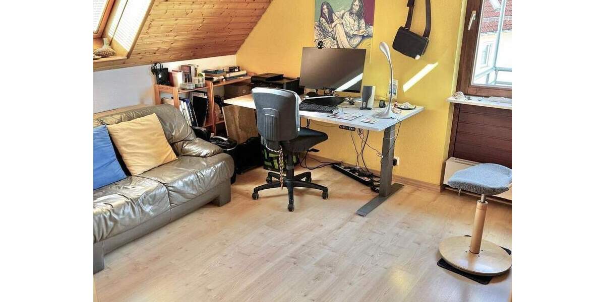 Etagenwohnung Gerlingen - 3 Zimmer, 75 m&sup2;, 329.000&euro; | Angebot:25706122