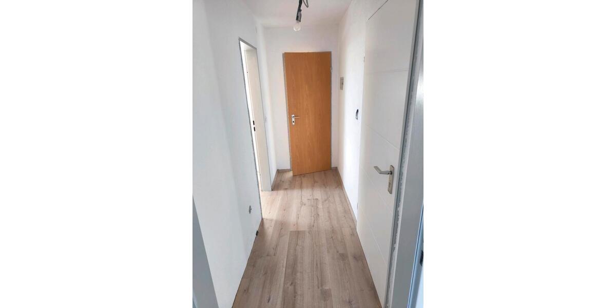 Dachgeschoßwohnung Stuttgart Feuerbach - 1.5 Zimmer, 34 m&sup2;, 850&euro; | Angebot:26616081