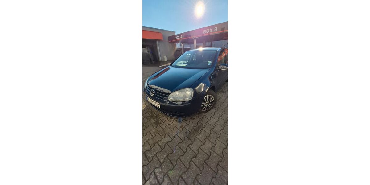 VW Golf 203.000 km 2.250 &euro; Ebersbach 73061