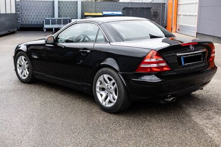 Mercedes-Benz SLK 200 61.800 km 11.000 &euro; Schorndorf 73614