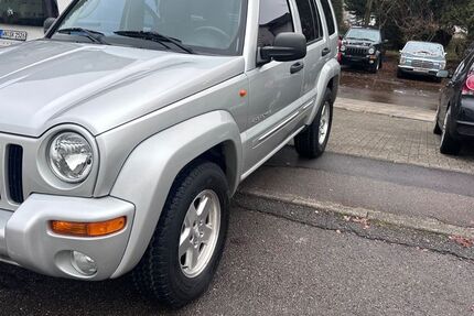 Jeep Cherokee 104.772 km 9.999 &euro; Korb 71404