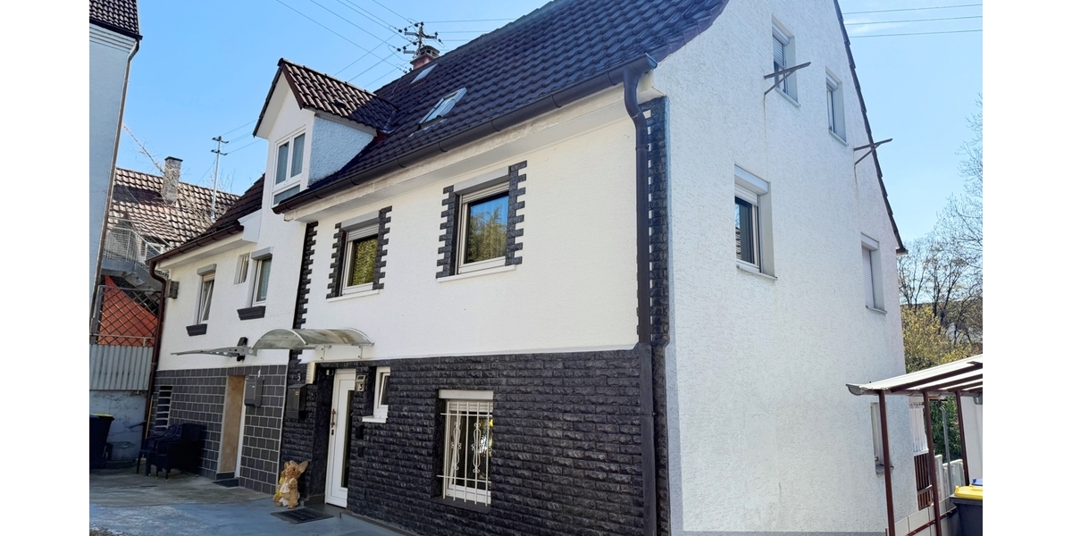 „Charmante Doppelhaushälfte mit großem Grundstück und Entwicklungsmöglichkeiten“ - Doppelhaushälfte Waiblingen / Neustadt Rems-Murr-Kreis Kreis | Angebot:26561677