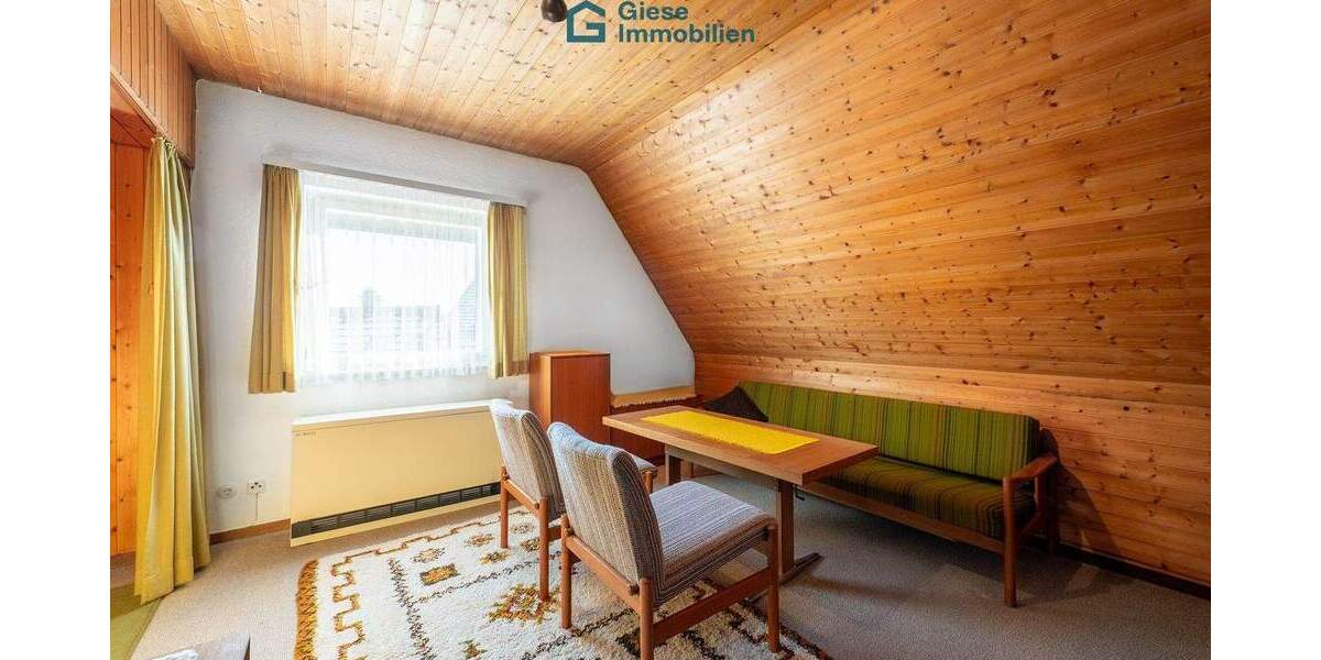 Mehrfamilienhaus, Wohnhaus Stuttgart Degerloch - 9 Zimmer, 140 m&sup2;, 740.000&euro; | Angebot:25685475