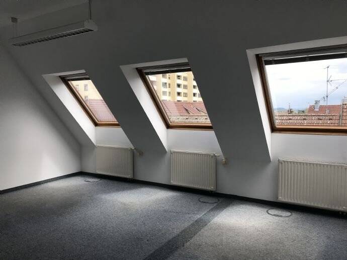 Gewerbeobjekt Ludwigsburg Mitte - 3 Zimmer, 125 m&sup2;, 1.350&euro; | Angebot:25671447