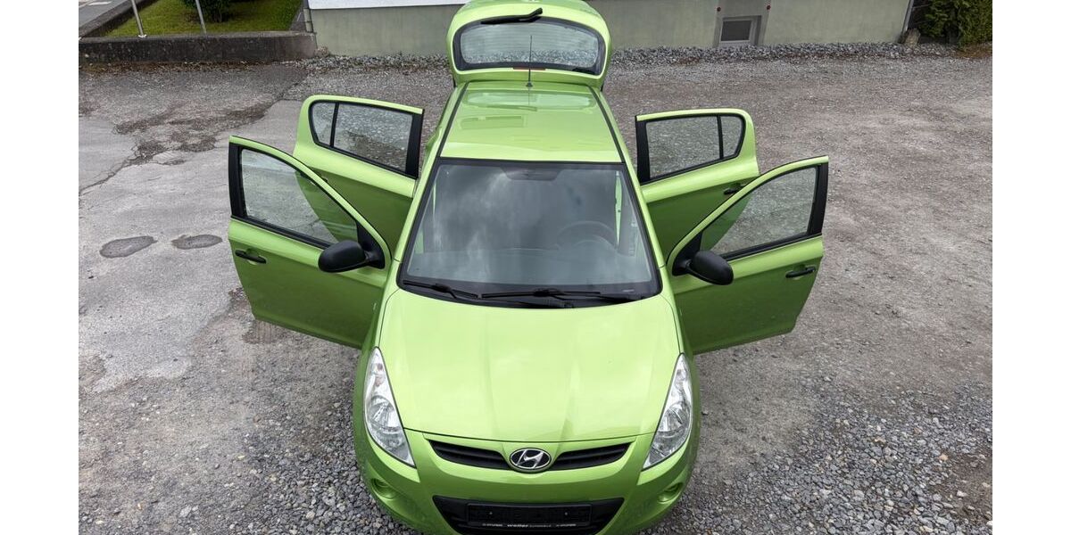 Hyundai i20 107.568 km 4.690 &euro; Böblingen 71032