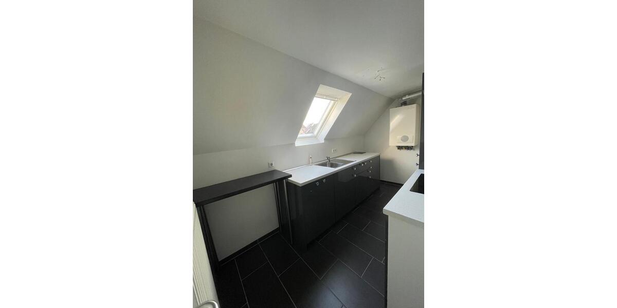 Dachgeschoßwohnung Stuttgart Bad Cannstatt - 2 Zimmer, 46 m&sup2;, 900&euro; | Angebot:24919549