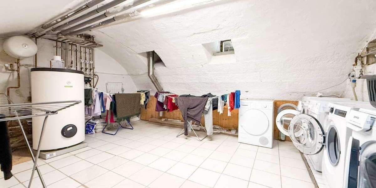 Mehrfamilienhaus, Wohnhaus Sindelfingen Maichingen - 1 Zimmer, 895.000&euro; | Angebot:25665002