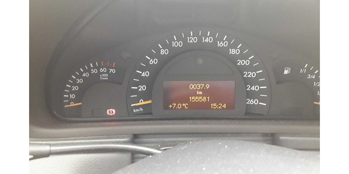 Mercedes-Benz C-Klasse 155.581 km 3.700 &euro; Böblingen 71032