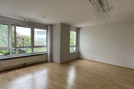 Wohnung Stuttgart Bad Cannstatt - 2 Zimmer, 49 m&sup2;, 217.000&euro; | Angebot:25266344