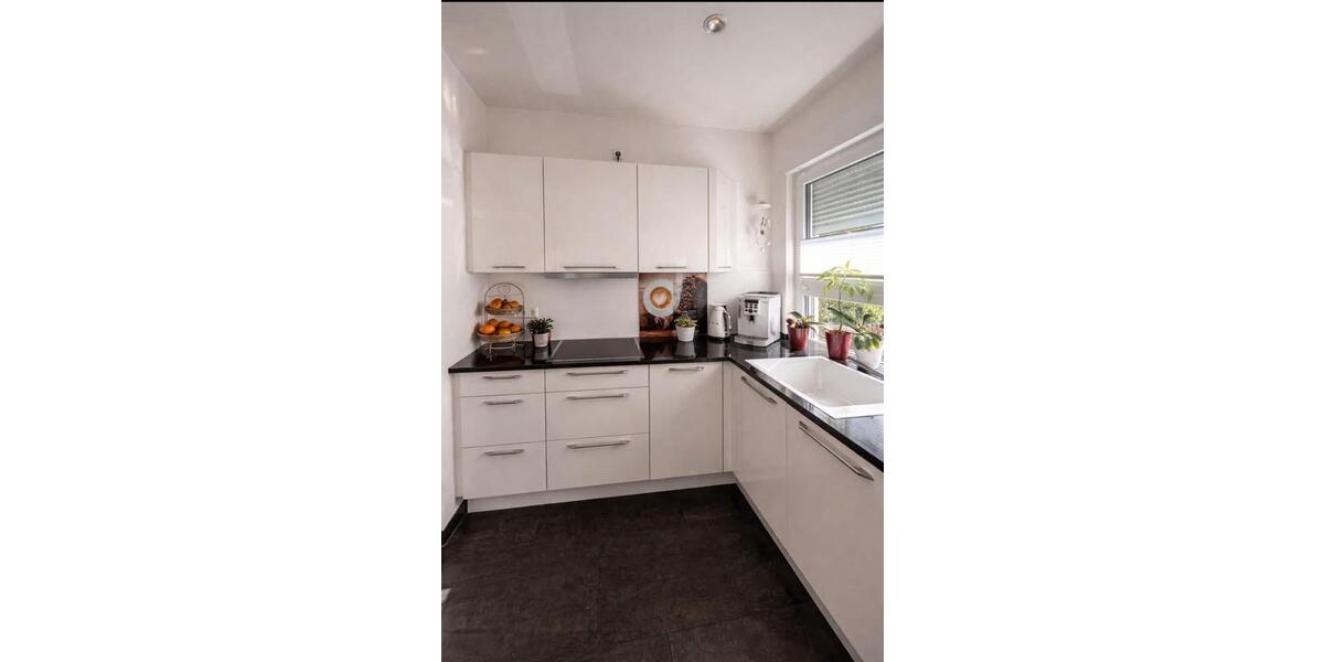 Etagenwohnung Esslingen am Neckar - 4.5 Zimmer, 87 m&sup2;, 395.000&euro; | Angebot:25872516