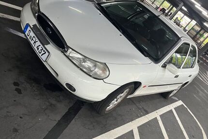 Ford Mondeo 155.227 km 920 &euro; Stuttgart 70437
