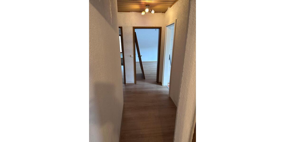 Etagenwohnung Eberdingen - 3 Zimmer, 80 m&sup2;, 1.000&euro; | Angebot:24414396