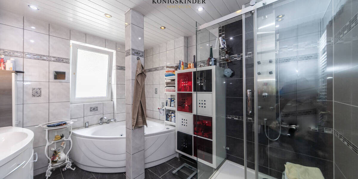 Mehrfamilienhaus, Wohnhaus Stuttgart / Zuffenhausen Zuffenhausen - 1 Zimmer, 330 m&sup2;, 1.299.000&euro; | Angebot:25676005