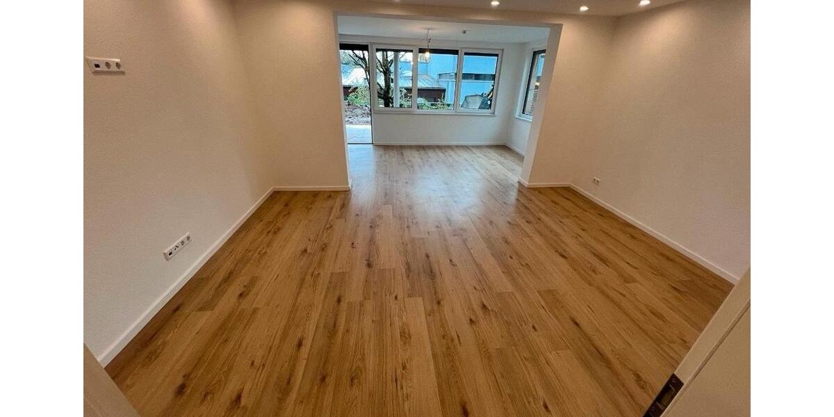Terrassenwohnung Göppingen - 3.5 Zimmer, 104 m&sup2;, 1.250&euro; | Angebot:25725070