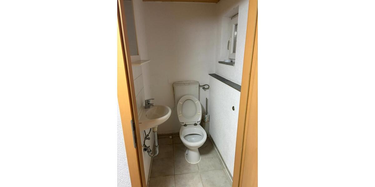 Einfamilienhaus Markgröningen - 5 Zimmer, 105 m&sup2;, 1.000&euro; | Angebot:25403160