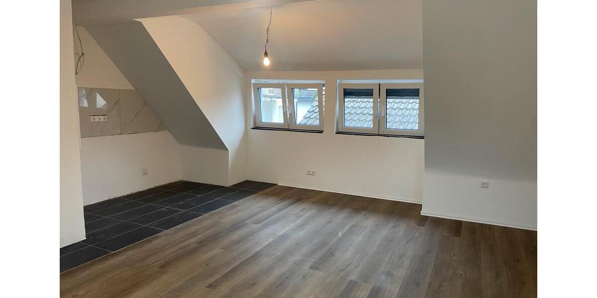 Dachgeschoßwohnung Göppingen Faurndau - 1 Zimmer, 42 m&sup2;, 850&euro; | Angebot:26639152
