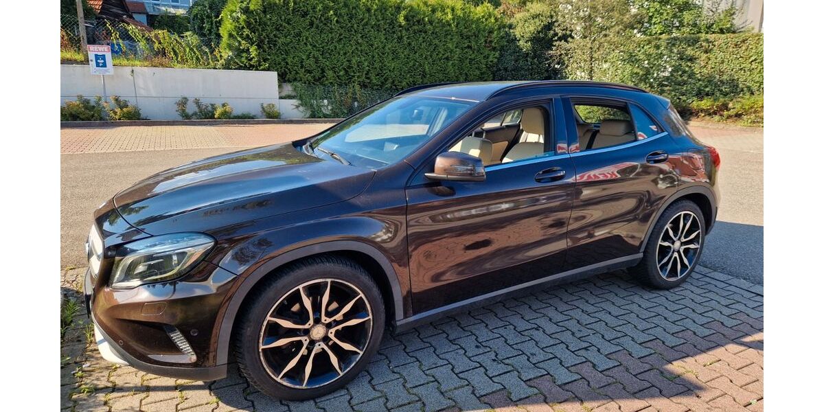 Mercedes-Benz GLA 220 154.500 km 16.500 &euro; Schorndorf 73614