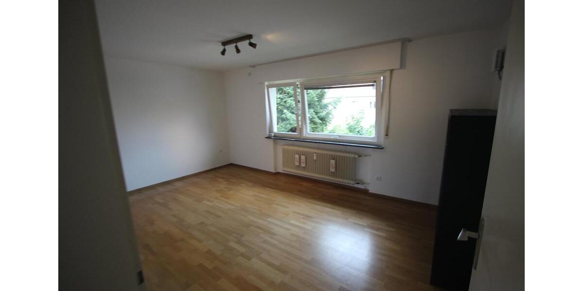 Etagenwohnung Kirchheim unter Teck - 4 Zimmer, 85 m&sup2;, 1.350&euro; | Angebot:25903862