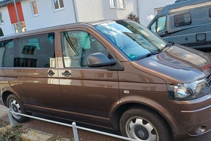 VW T5 Multivan 178.000 km 17.900 &euro; Wolfschlugen 72649