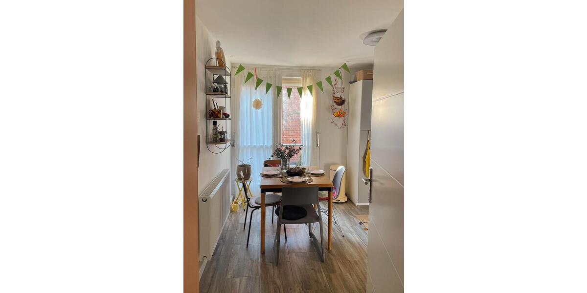 Reihenhaus Stuttgart Luginsland - 3 Zimmer, 85 m&sup2;, 1.403&euro; | Angebot:26337524