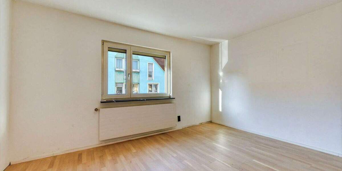 Mehrfamilienhaus, Wohnhaus Stuttgart Zuffenhausen - 1 Zimmer, 276 m&sup2;, 850.000&euro; | Angebot:25671011