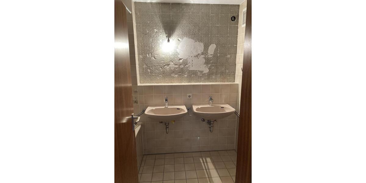 Erdgeschoßwohnung Stuttgart Botnang - 3.5 Zimmer, 87 m&sup2;, 1.300&euro; | Angebot:26660013