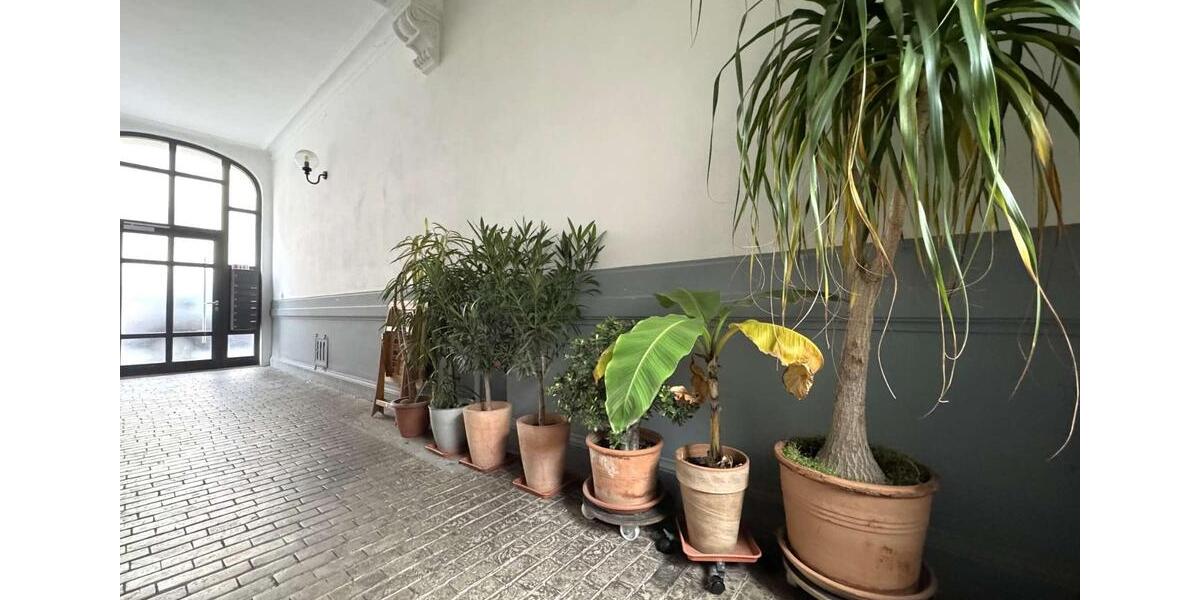 Hochparterre Stuttgart Stuttgart-West - 2 Zimmer, 66 m&sup2;, 1.320&euro; | Angebot:25285060