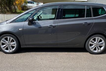 Opel Zafira Tourer 130.438 km 7.200 &euro; Stuttgart 70435