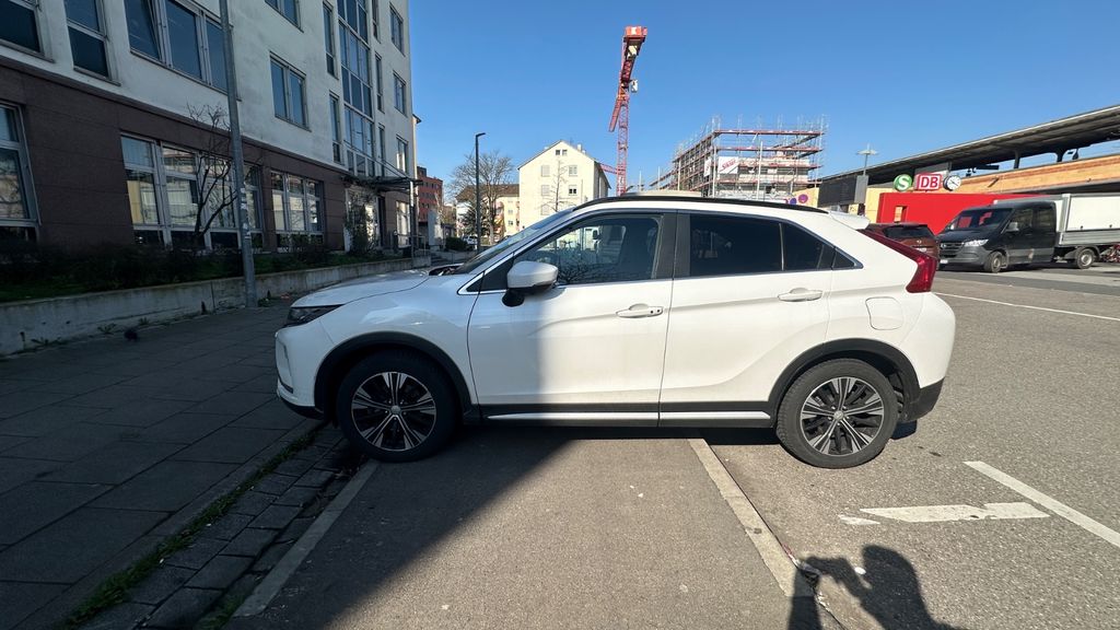 Mitsubishi Eclipse Cross 112.000 km 15.200 &euro; Waldenbuch 71111