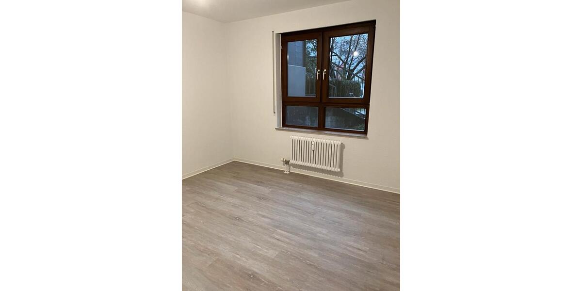 Erdgeschoßwohnung Stuttgart Stuttgart-West - 3 Zimmer, 83 m&sup2;, 991&euro; | Angebot:25919064