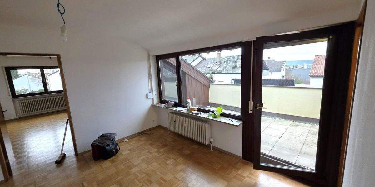 Etagenwohnung Stuttgart Bad Cannstatt - 3 Zimmer, 95 m&sup2;, 348.000&euro; | Angebot:25777167
