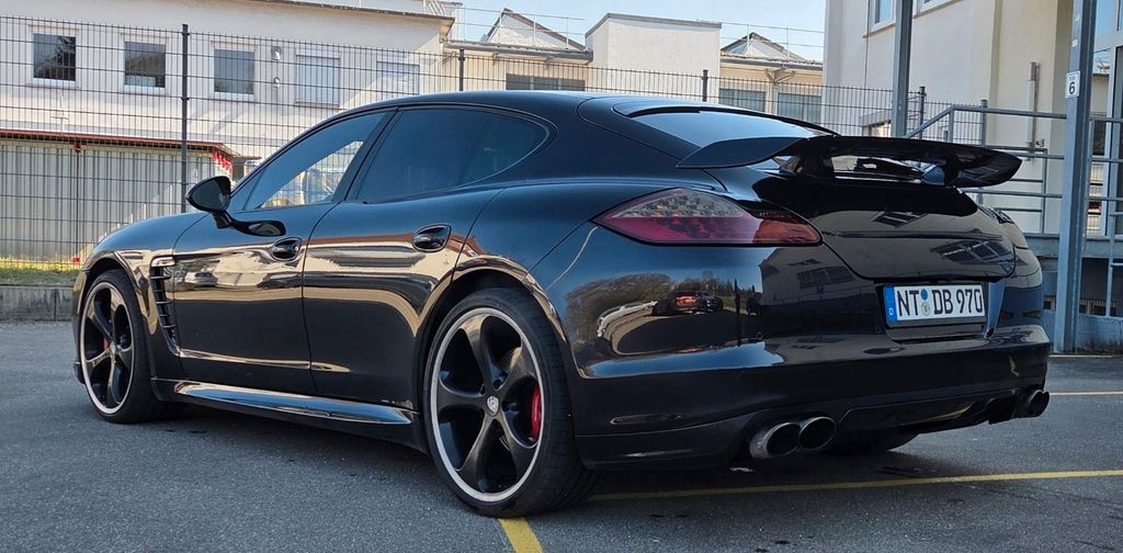 Porsche Panamera 180.000 km 49.000 &euro; Nürtingen 72622