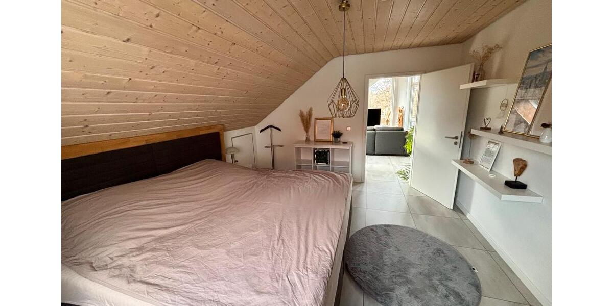 Maisonettenwohnung Sindelfingen Eichholz - 3.5 Zimmer, 96 m&sup2;, 1.600&euro; | Angebot:25829632