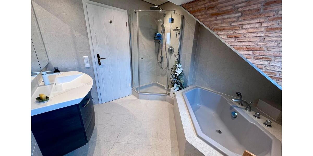 Maisonettenwohnung Aichtal - 2.5 Zimmer, 76 m&sup2;, 330.000&euro; | Angebot:24795283