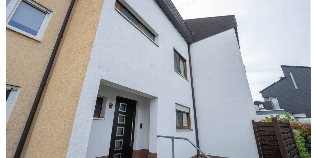 Reihenmittelhaus Stuttgart Rohracker - 5 Zimmer, 125 m&sup2;, 699.000&euro; | Angebot:26702900