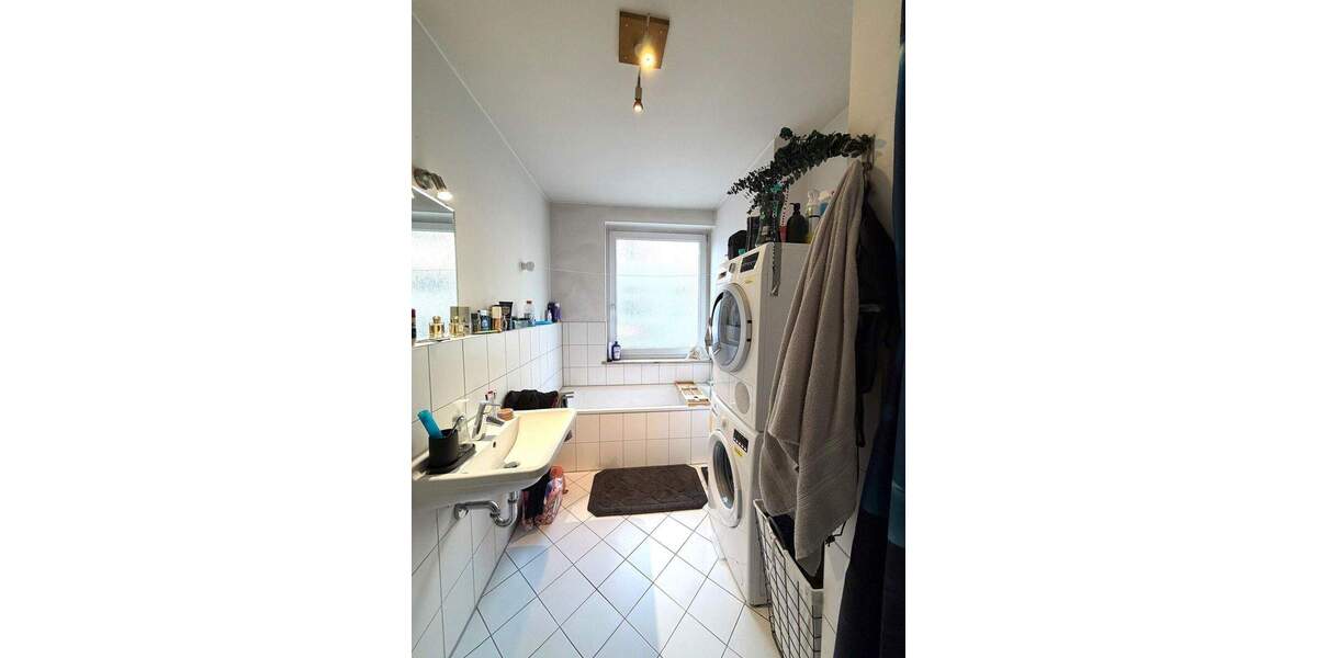 Etagenwohnung Stuttgart / Stuttgart-West West - 3 Zimmer, 105 m&sup2;, 1.745&euro; | Angebot:25746195